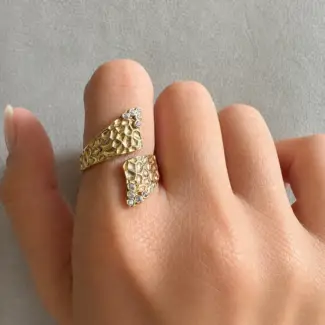 Golden Hive Diamond Ring